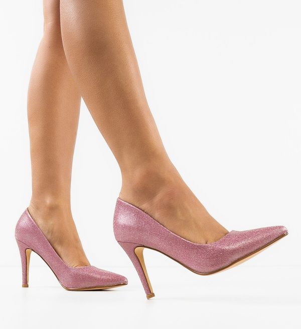 Carolie Обувки Jeremiah Розов