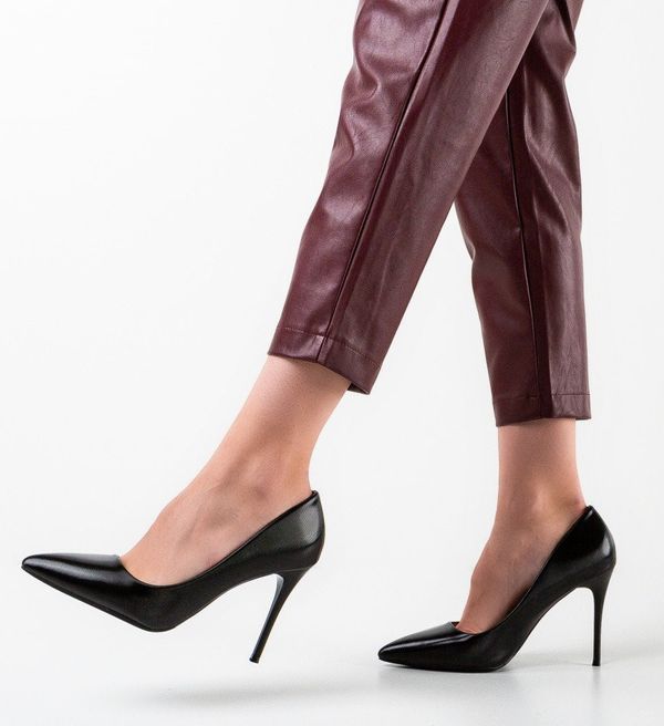 Hebe Обувки Jordi Черни