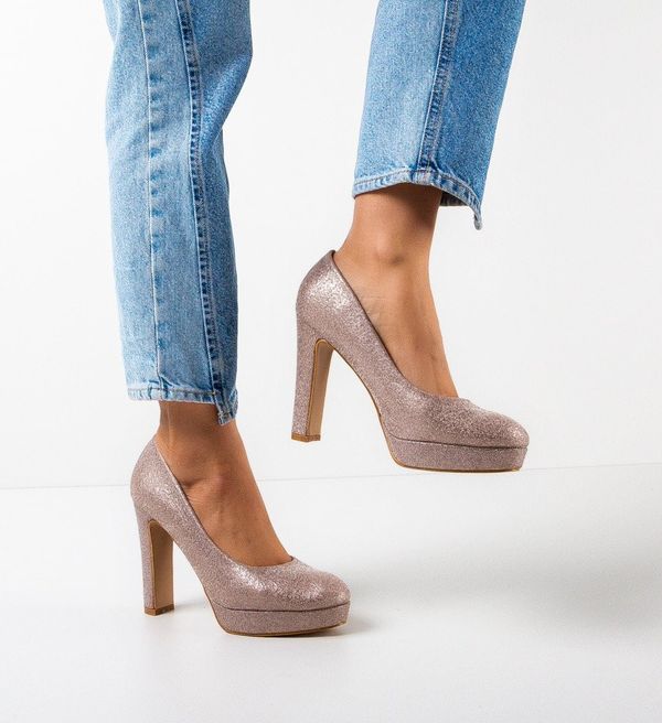 Mei Обувки Jubes Златни