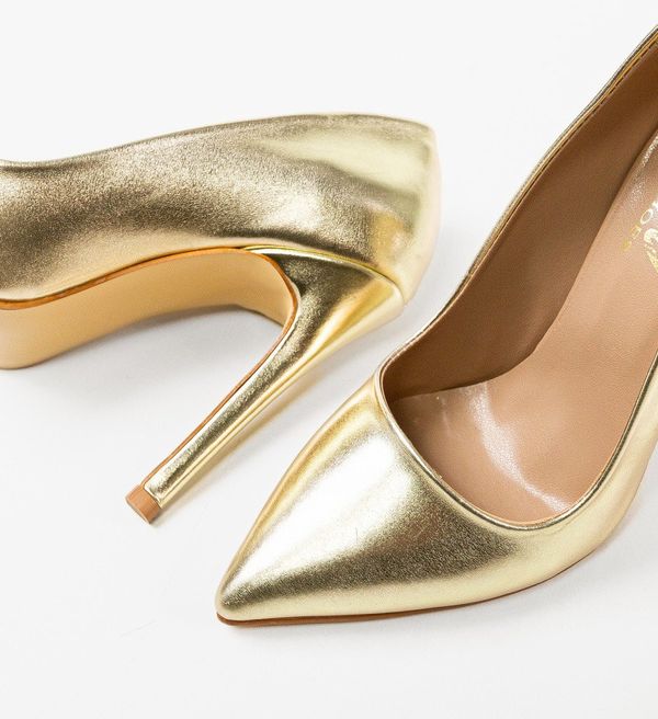 Wow Shoes Обувки Junba Златни