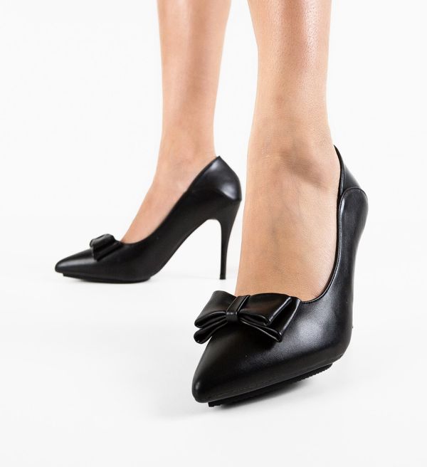 QING Обувки Kalika Черни