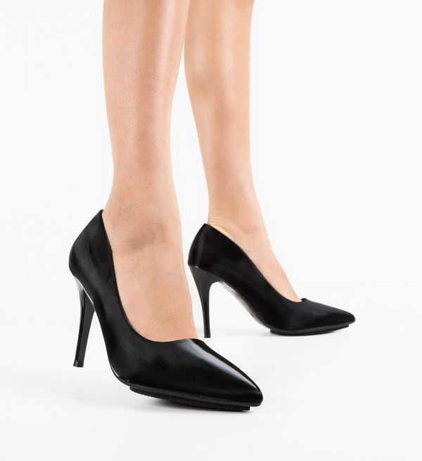 QING Обувки Kalika Черни