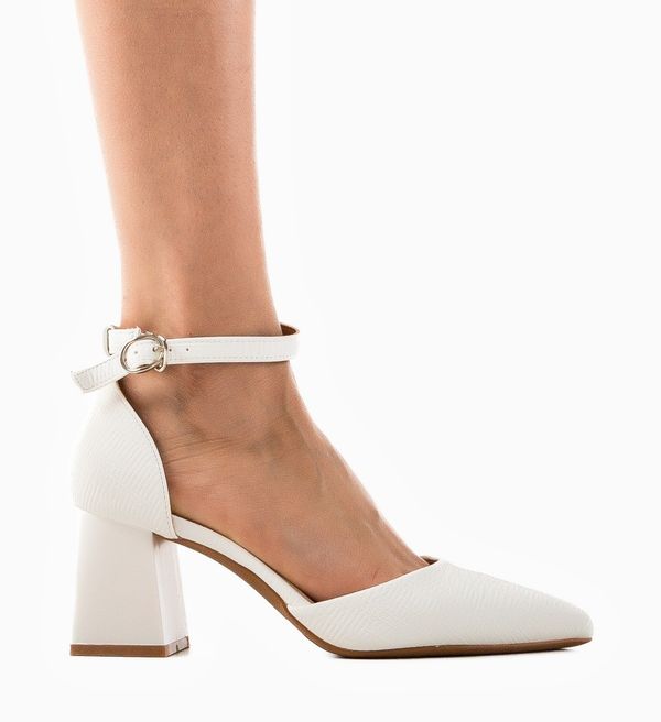 Carolie Обувки Katanama Бели