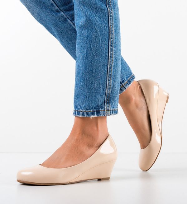 Ali Обувки Katy Бежов