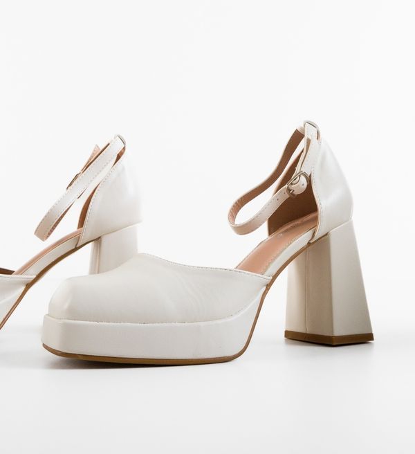 Ali Обувки Kausar Бели