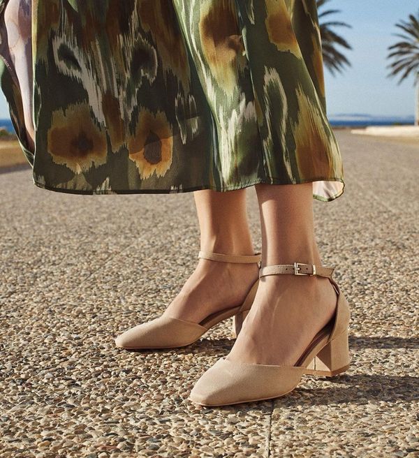 Cristina Обувки Keats Бежов