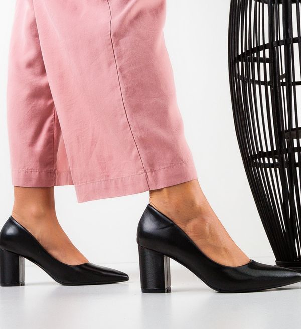 Hebe Обувки Keri Черни