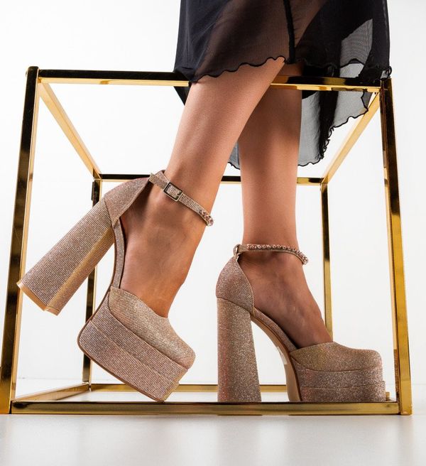 Ali Обувки Kierran Златни