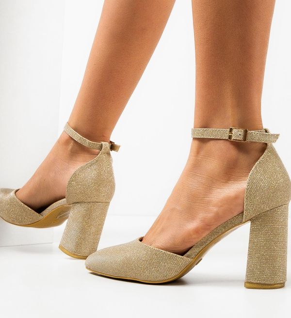 Ali Обувки Lewis Златни