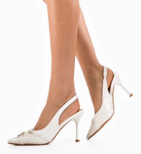 Carolie Обувки Lippa Бели