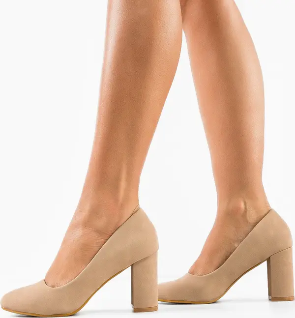 Carolie Обувки Lorna Бежов