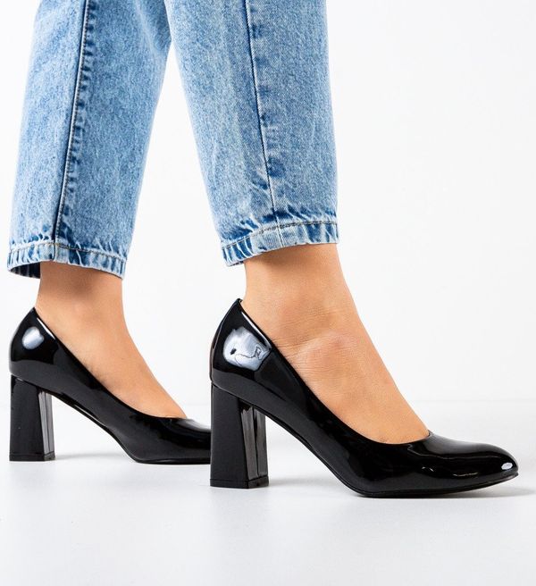 Mei Обувки Luber Черни