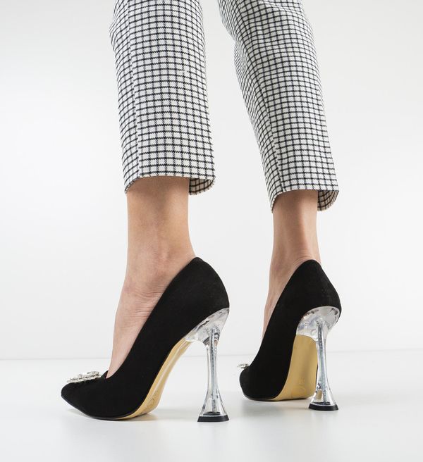 Udobni Обувки Luis Бежов