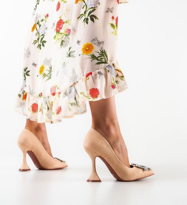 Tony Обувки Luja Бежов