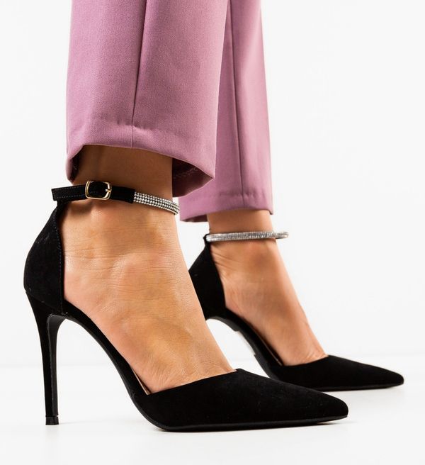 Hebe Обувки Lyvya Черни