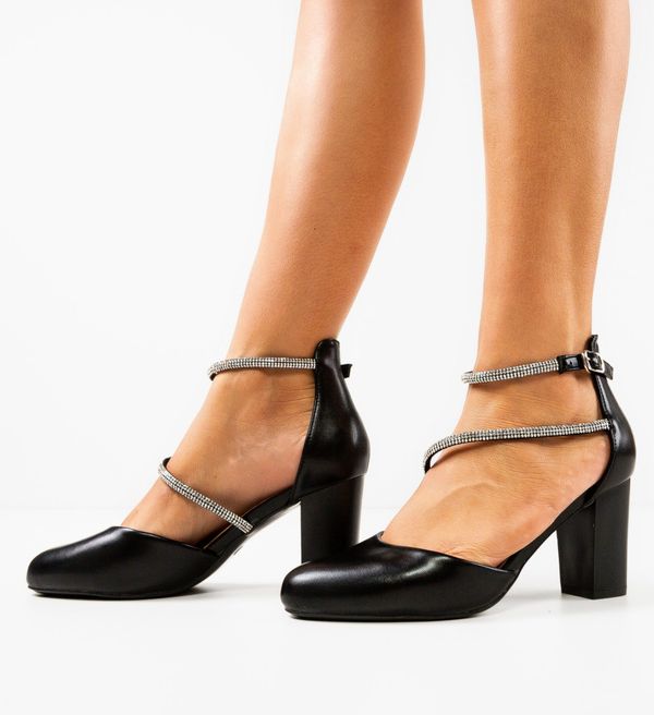 Tony Обувки Lyzya Черни