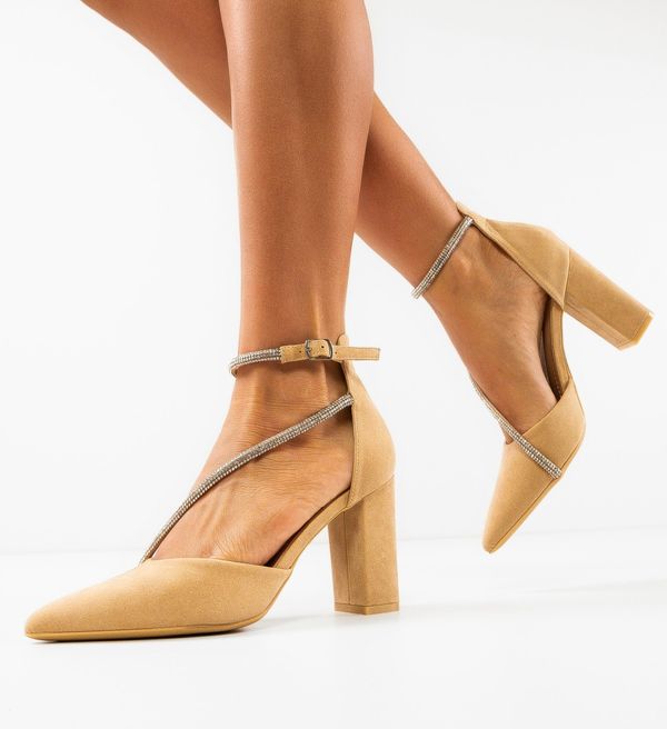 Hebe Обувки Maazauq Бежов