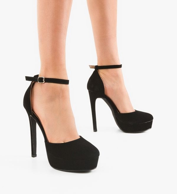 Carolie Обувки Malika Черни