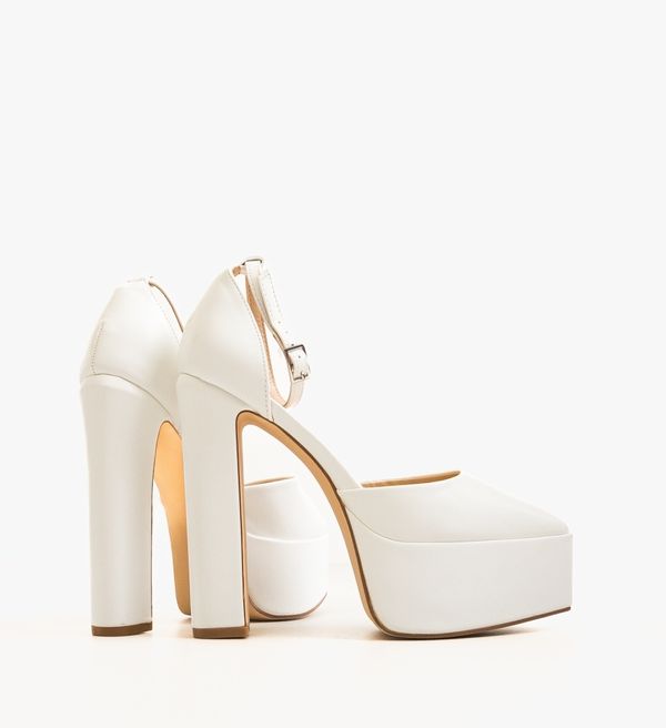 Ali Обувки Marianne Бели