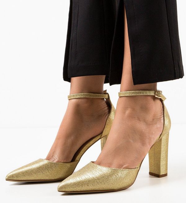 Botinelli Обувки Nakara Златни