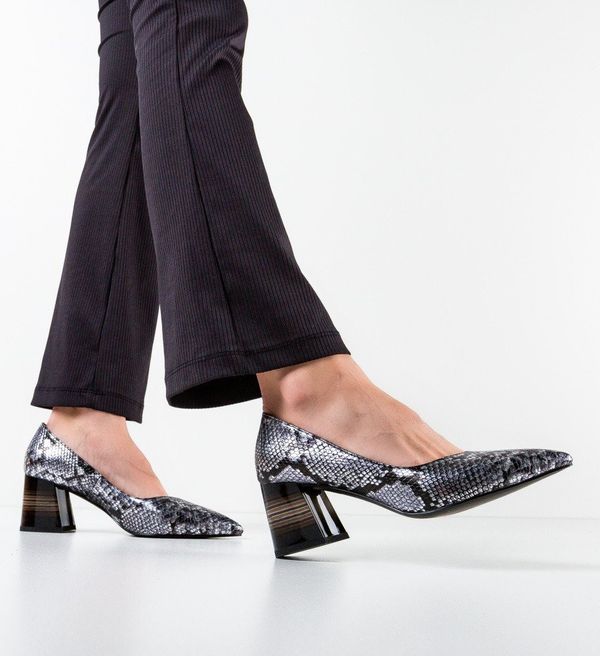 Angel Blue Обувки Naseem Черни