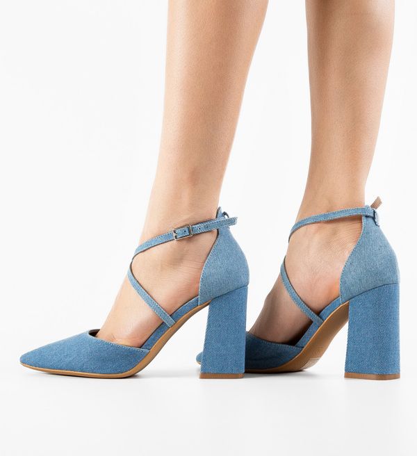 Cristina Обувки Nera Сини