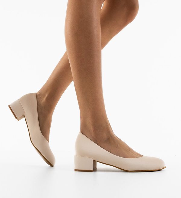 Mei Обувки Nora Бели