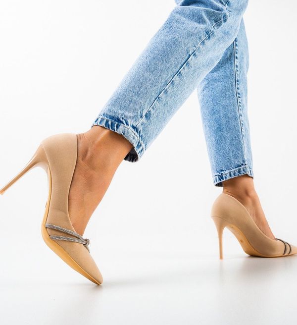 Hebe Обувки Norah Бежов