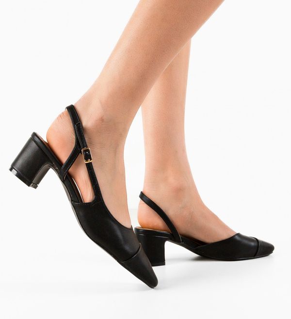 Cristina Обувки Oder Черни