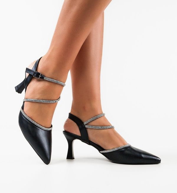 Wow Shoes Обувки Okeyt Черни