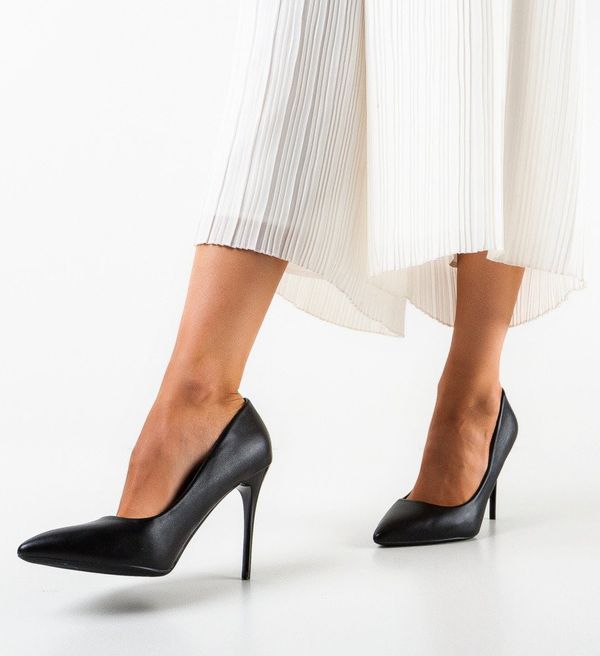 Tony Обувки Oknam Черни