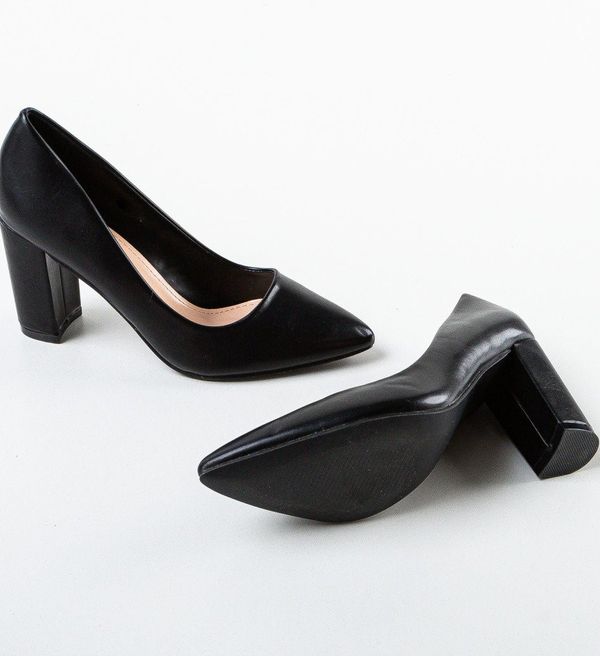 Botinelli Обувки Pauline Черни