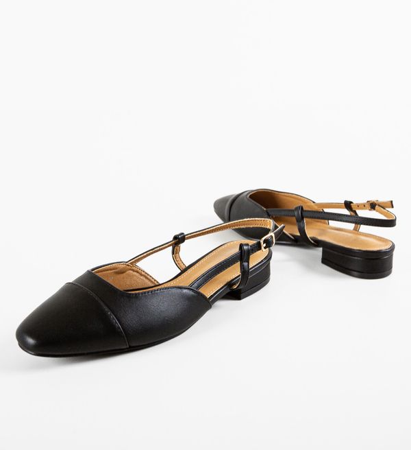 Cristina Обувки Perethom Черни