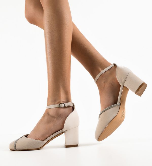 Mei Обувки Polya Бежов