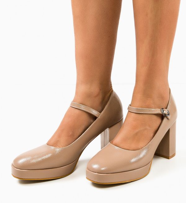 Ali Обувки Pugh Бежов