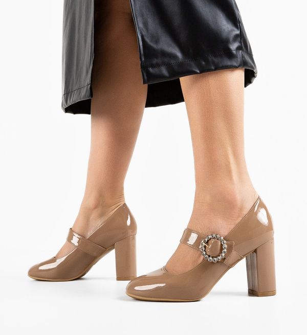 Lulux Обувки Renee Каки