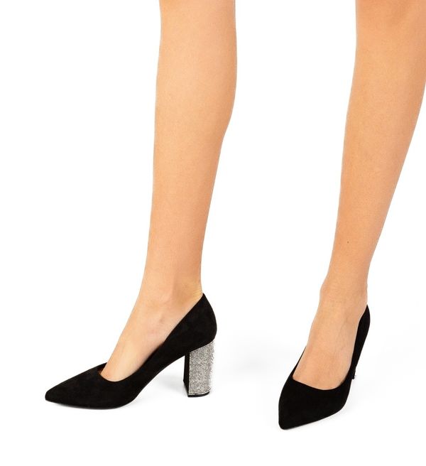 Carolie Обувки Rokan Черни