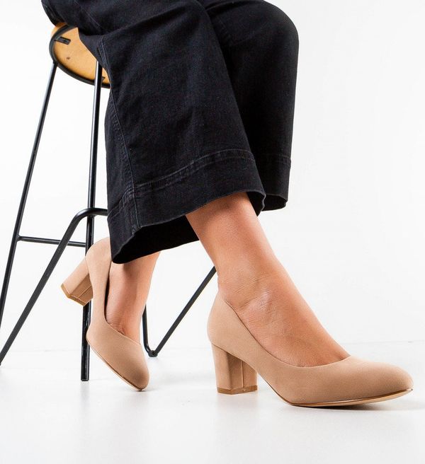 Carolie Обувки Rory Бежов