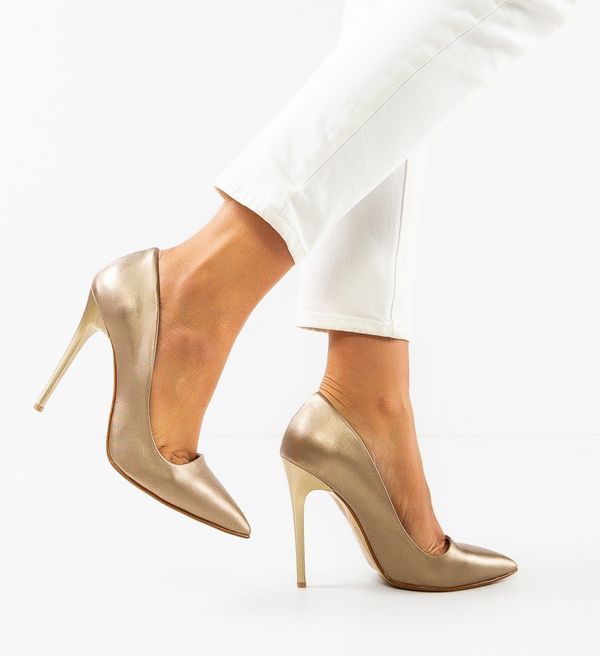 Wow Shoes Обувки Rytorya 2 Златни