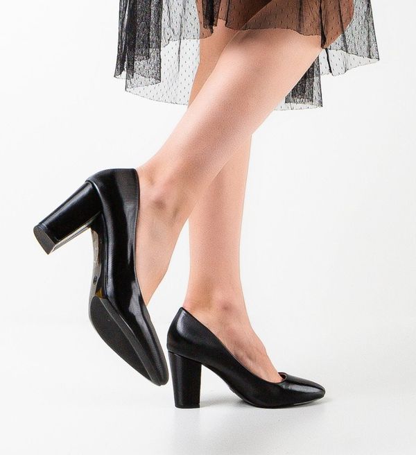 Hebe Обувки Sami Черни