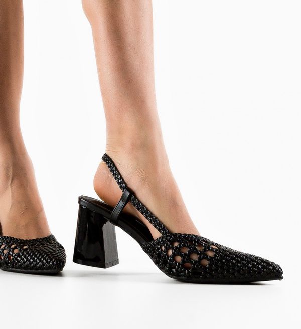 Cristina Обувки Sard Черни