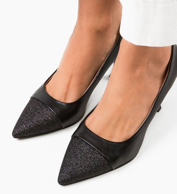 Angel Blue Обувки Sayen Черни