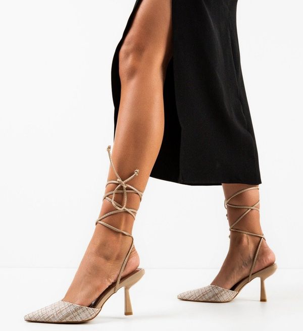 Ali Обувки Steele Бежов