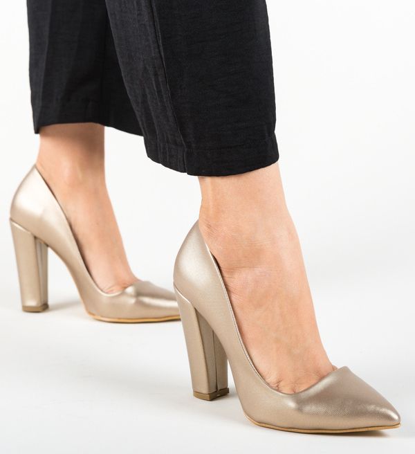 Wow Shoes Обувки Sunshine Златни