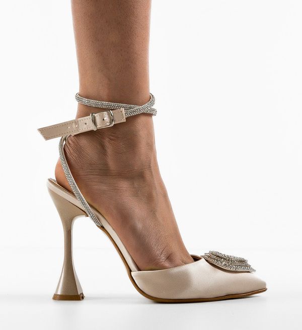 Wow Shoes Обувки Tabakan Бежов