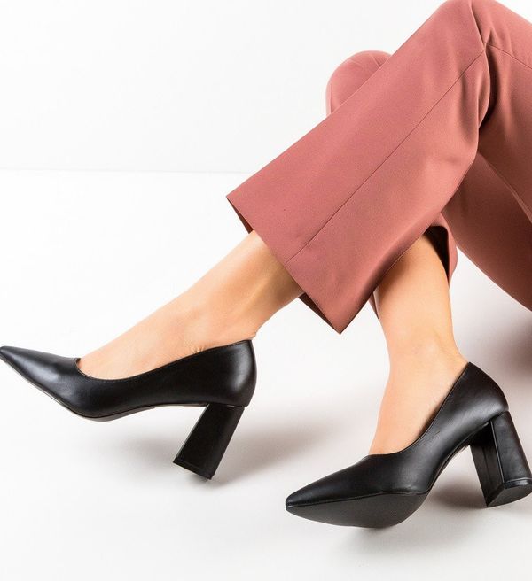 Angel Blue Обувки Tarik Черни