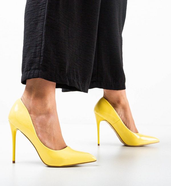 Botinelli Обувки Telio Жълти