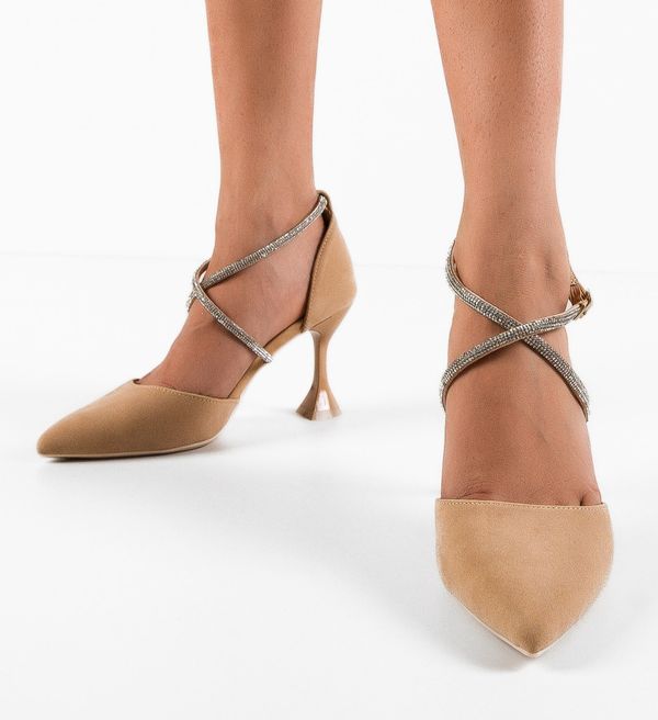 Hebe Обувки Tia Бежов