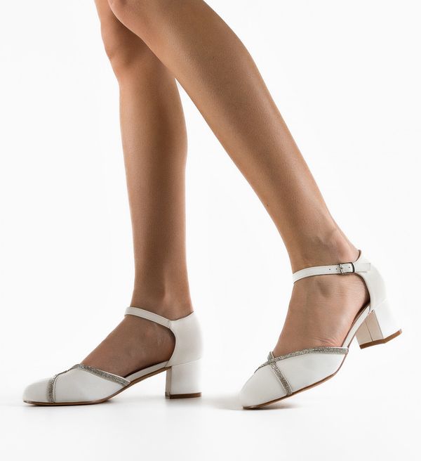 Mei Обувки Todorka Бели