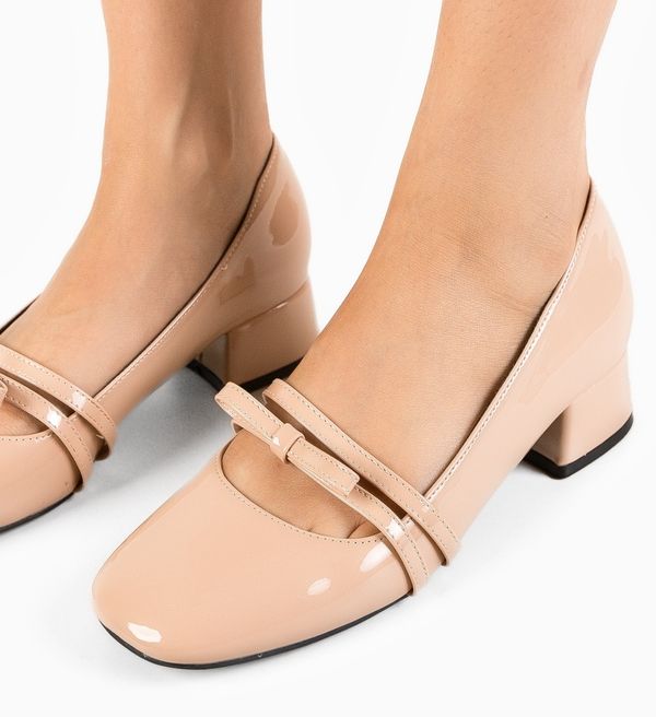 Botinelli Обувки Tospe Бежов